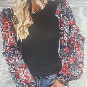 Medium red floral print latern sleeve ruffle